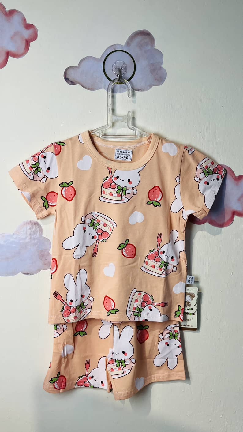 T-shirt shorts Set girls (Strawberries) ست دخترانه